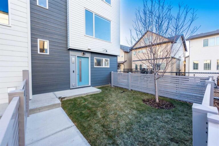 135 Skyview Ranch Circle NE