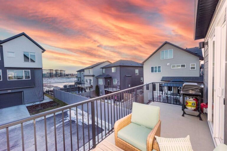 135 Skyview Ranch Circle NE