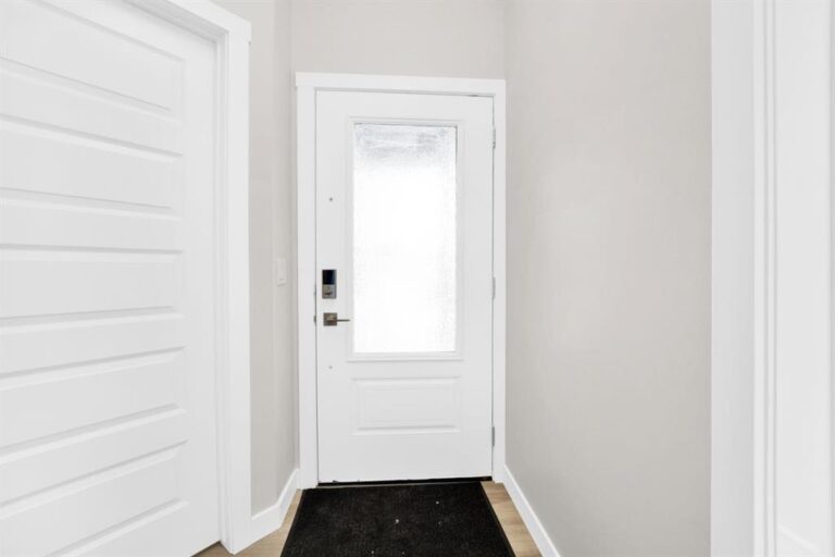 282 Homestead Terrace NE