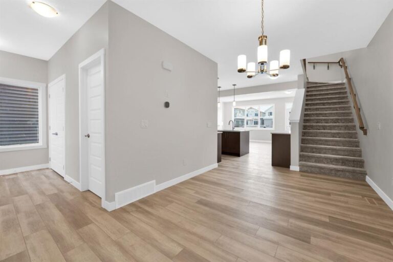 282 Homestead Terrace NE