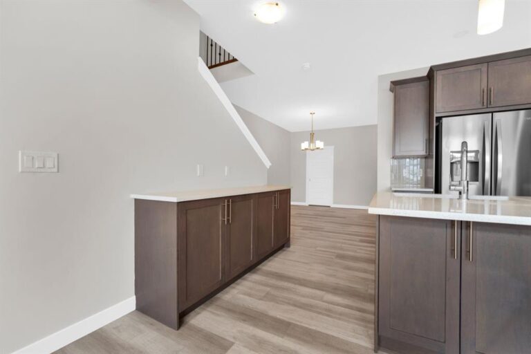 282 Homestead Terrace NE
