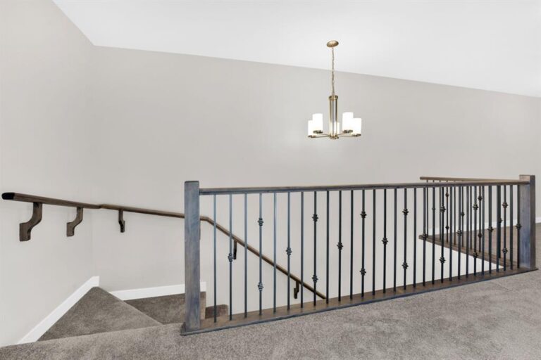 282 Homestead Terrace NE