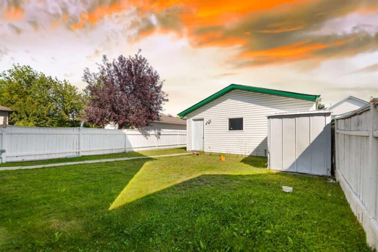 14 Tarington Park NE