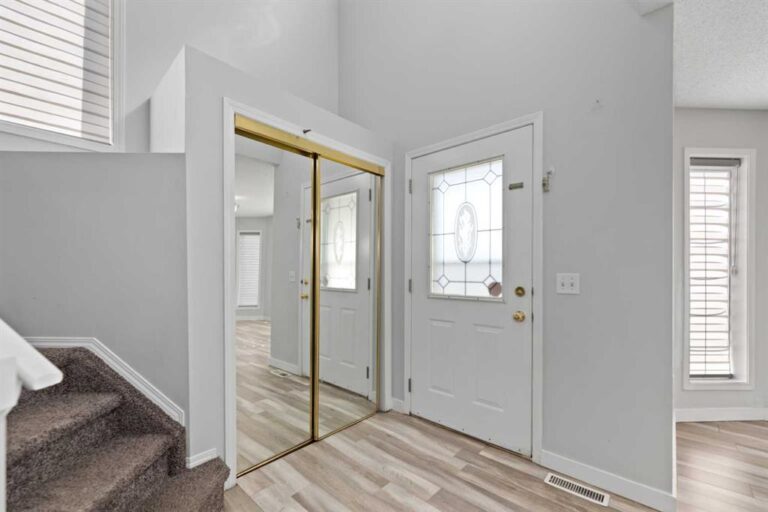 14 Tarington Park NE