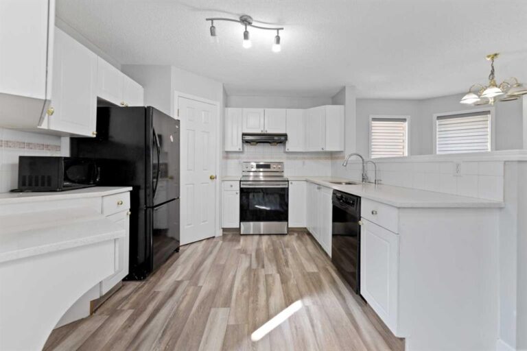 14 Tarington Park NE
