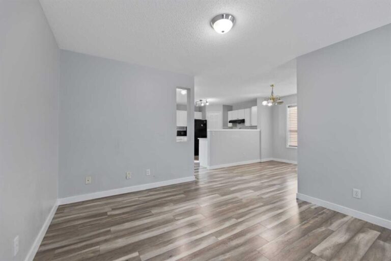 14 Tarington Park NE