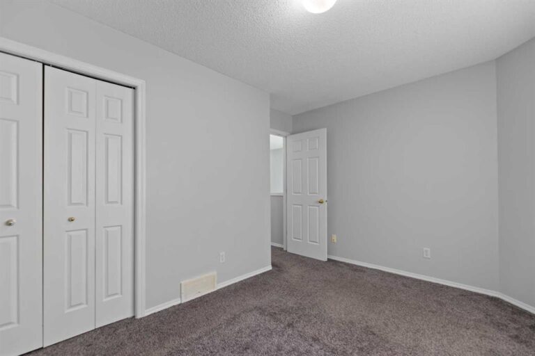 14 Tarington Park NE