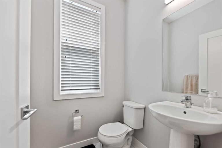 30 Cornerstone Manor NE #410