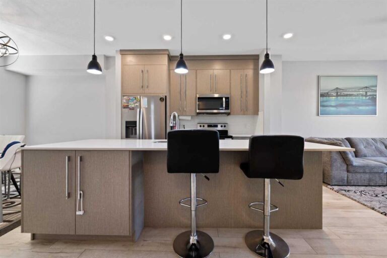 30 Cornerstone Manor NE #410