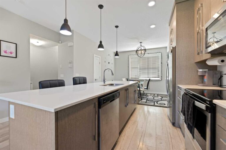 30 Cornerstone Manor NE #410