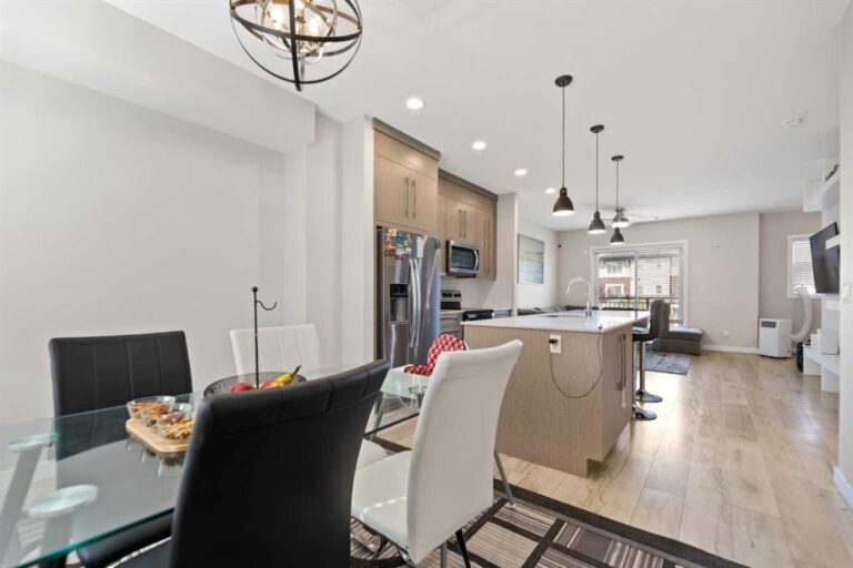 30 Cornerstone Manor NE #410