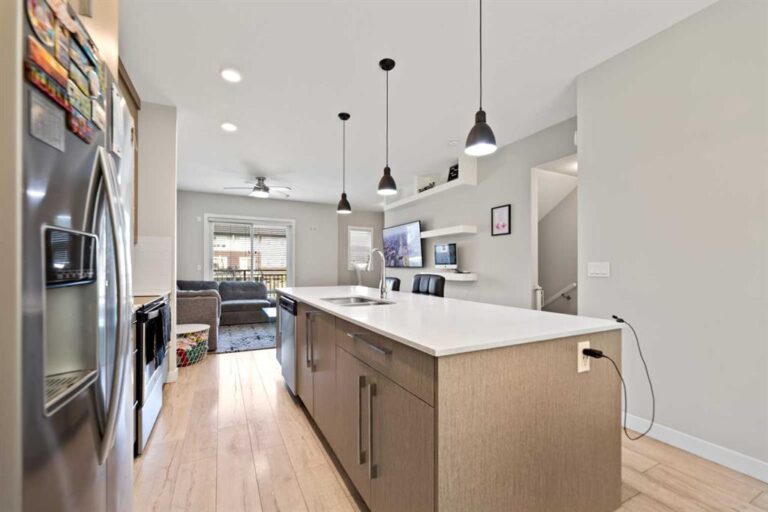 30 Cornerstone Manor NE #410