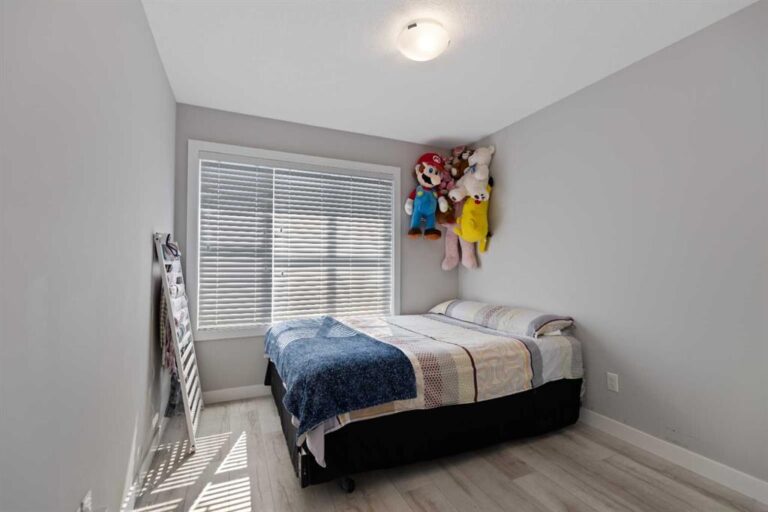 30 Cornerstone Manor NE #410