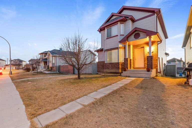 59 Saddlemont Manor NE