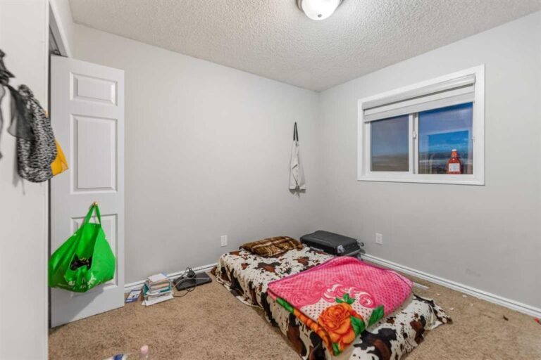 59 Saddlemont Manor NE
