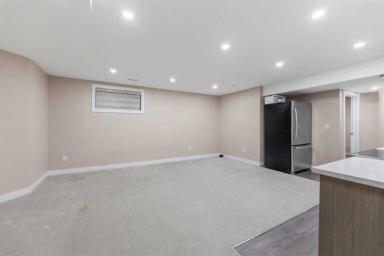 59 Saddlemont Manor NE