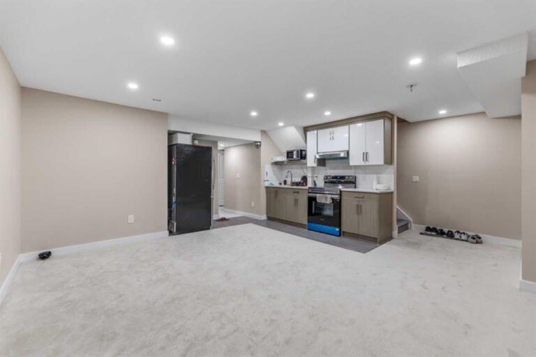 59 Saddlemont Manor NE