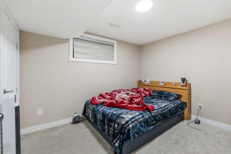 59 Saddlemont Manor NE