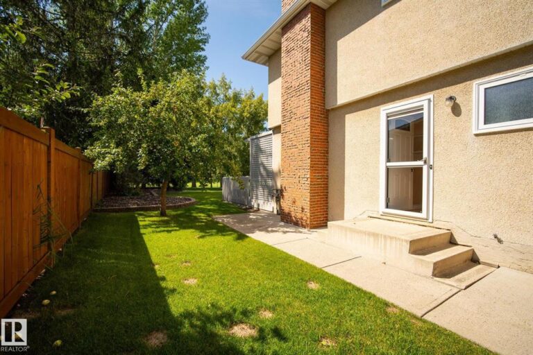 20 MARDALE Crescent