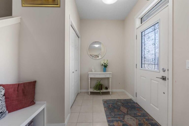 29 Saddlestone Gate NE