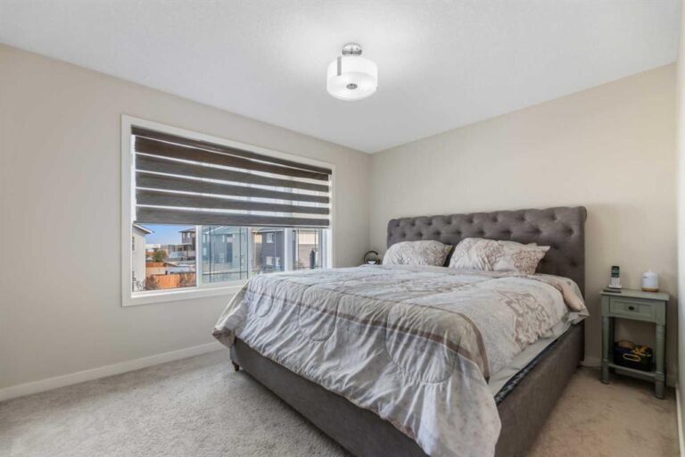 29 Saddlestone Gate NE
