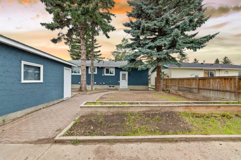 20 Mardale Crescent NE
