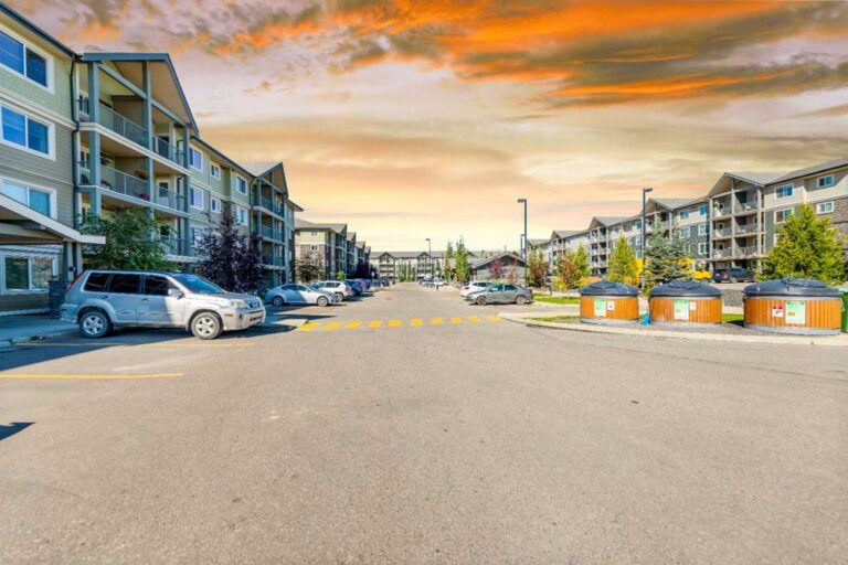 181 Skyview Ranch Manor NE #2401