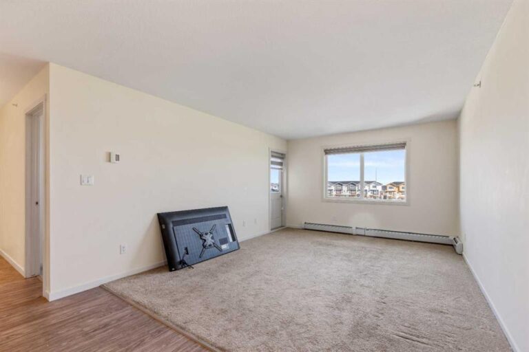 181 Skyview Ranch Manor NE #2401