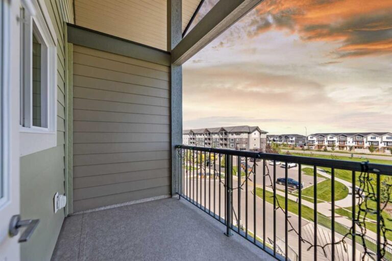 181 Skyview Ranch Manor NE #2401