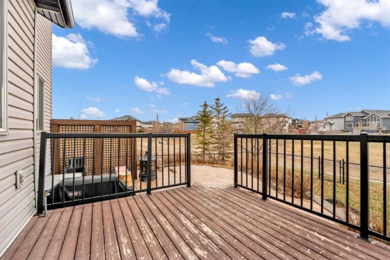 2101 Luxstone Boulevard SW