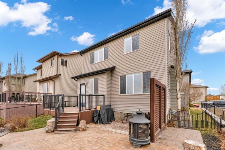 2101 Luxstone Boulevard SW