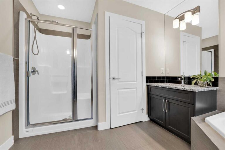 164 Rainbow Falls Heath