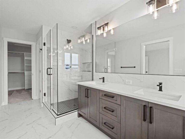 271 Kinniburgh Loop