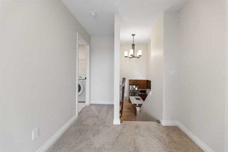 50 Homestead Common NE