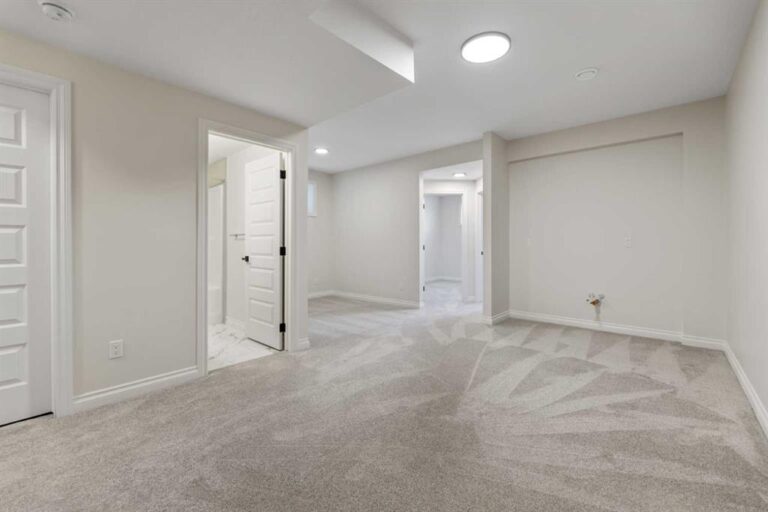 50 Homestead Common NE