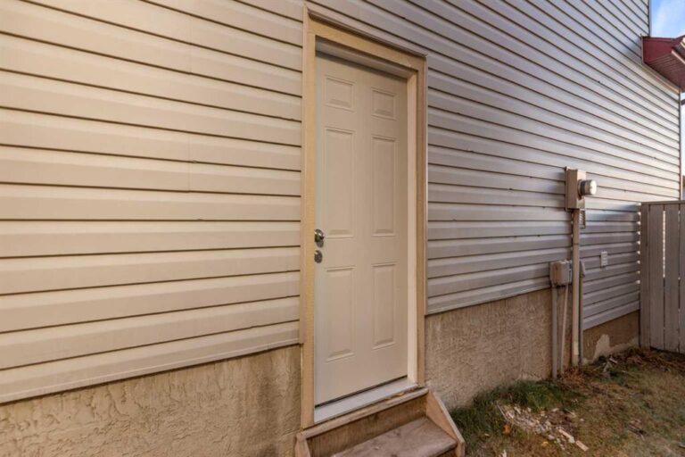 59 Saddlemont Manor NE
