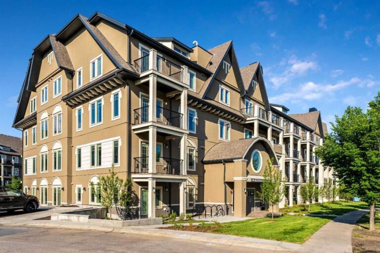 140 Mahogany Street SE #213