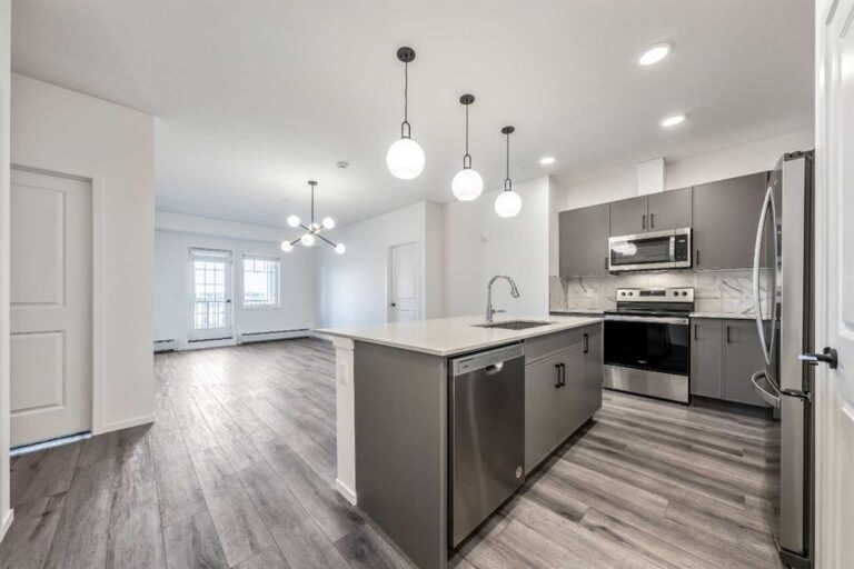 140 Mahogany Street SE #213