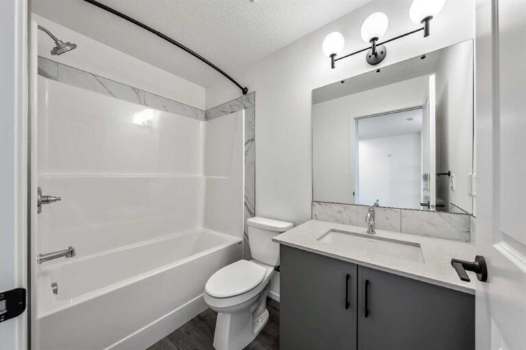 140 Mahogany Street SE #213