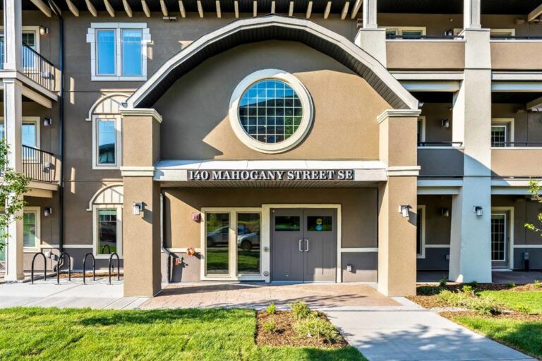 140 Mahogany Street SE #213