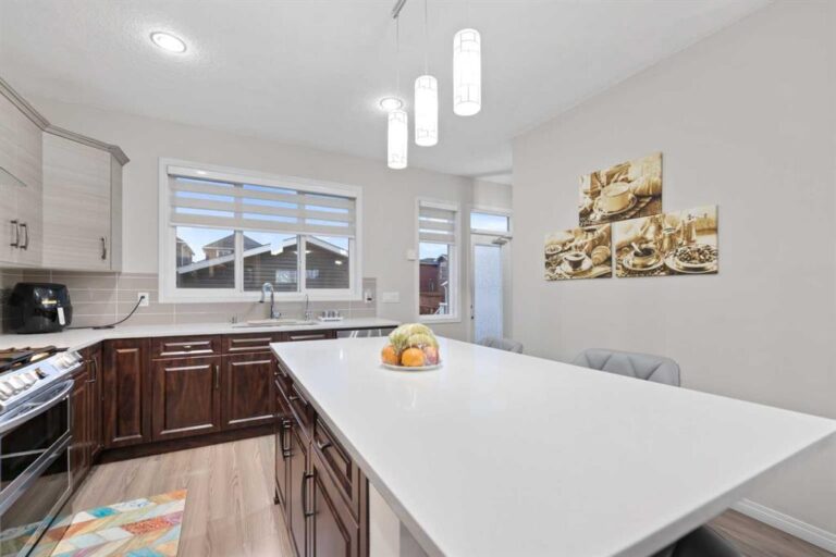 131 Redstone Boulevard NE