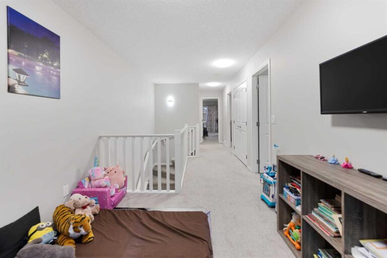 131 Redstone Boulevard NE