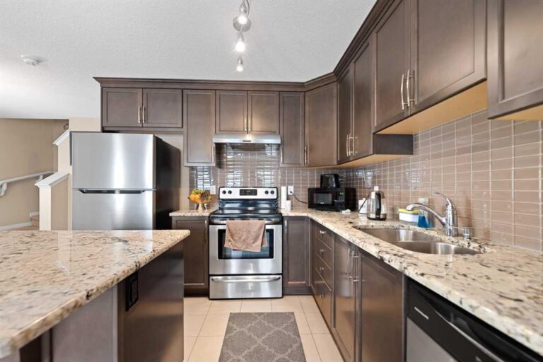 24 Cityscape Row NE