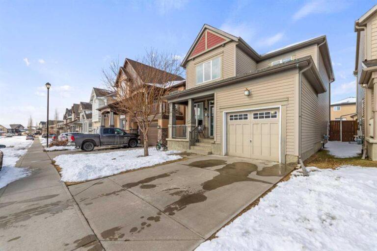 1148 Windhaven Close SW