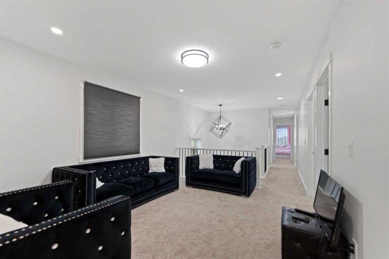 479 Bayview Way SW