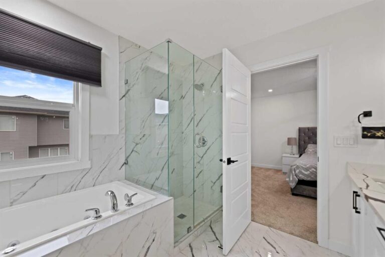 479 Bayview Way SW