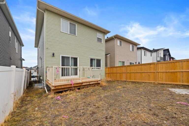 479 Bayview Way SW