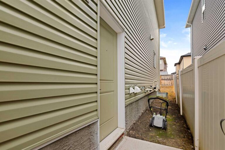 479 Bayview Way SW