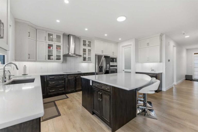 1116 Southwinds Green SW