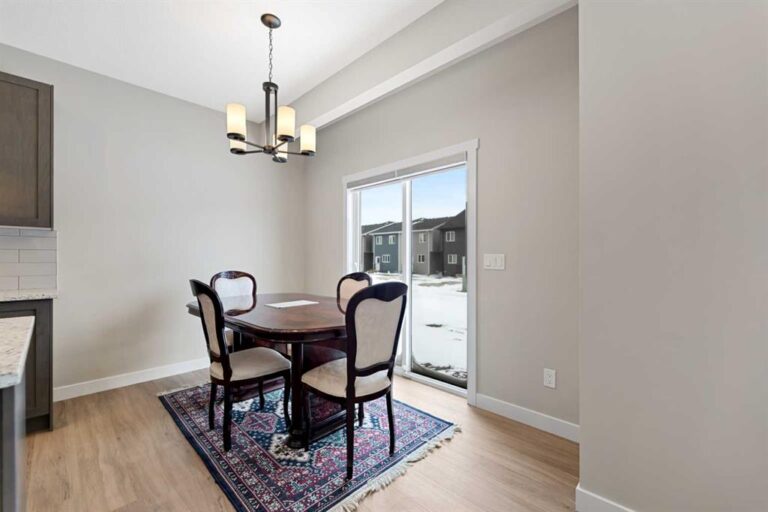 388 Homestead Grove NE